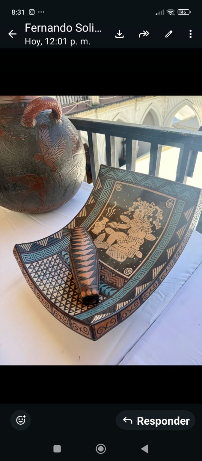 Muestra de artesanía mexicana decorativa
